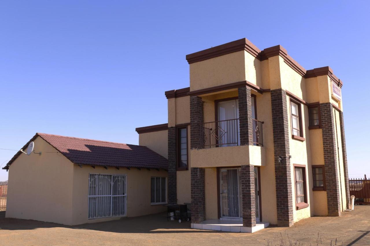 Baobab Tree Guest House بلومفونتين المظهر الخارجي الصورة