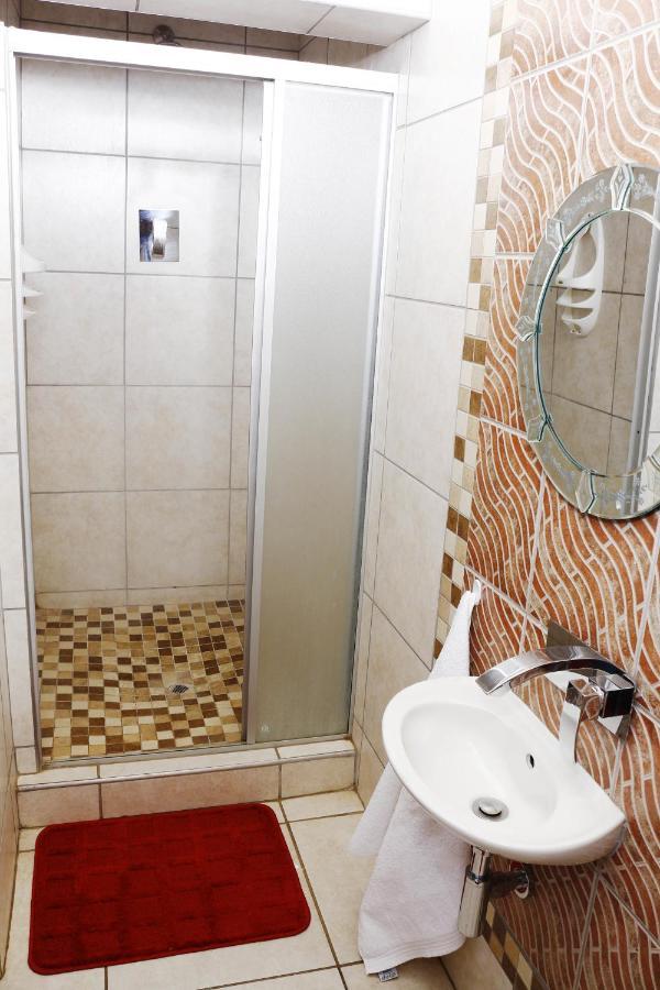 Baobab Tree Guest House بلومفونتين المظهر الخارجي الصورة